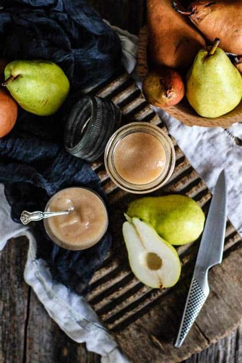 easy-roasted-pear-sauce-3-ways-to-use-it-this image