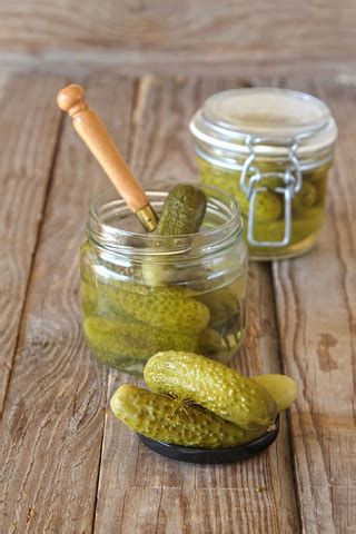 24-hour-half-sour-dill-pickles-new-england-today image
