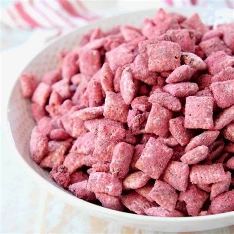 red-velvet-puppy-chow-recipe-whitneybondcom image