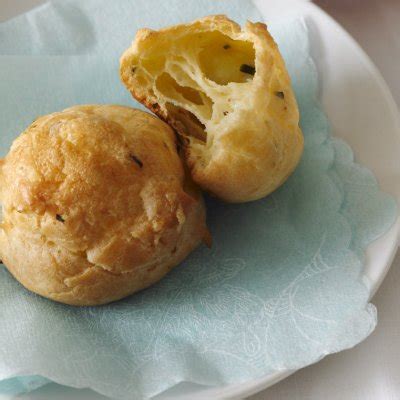 gruyere-cheese-puffs-recipe-chatelainecom image