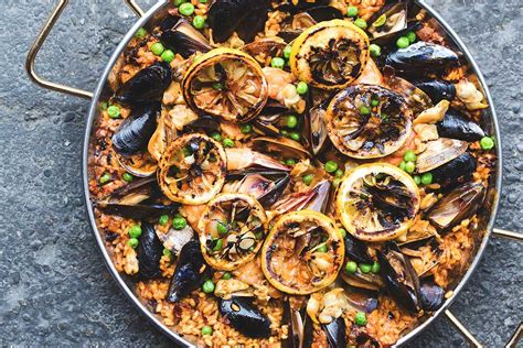 mixed-shellfish-paella-marx-foods-blog image