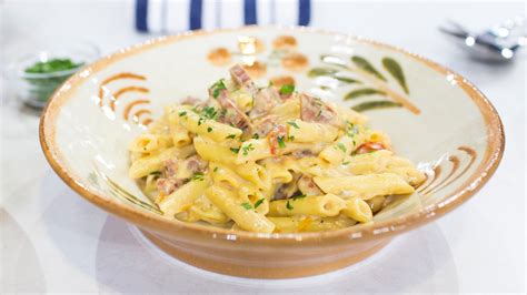 pasta-with-salami-and-cheese-gubbio-pasta-salumi image