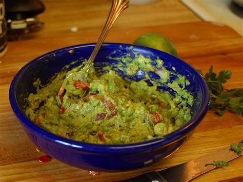 guasacaca-recipe-venezuelan-spicy-avocado-salsa image