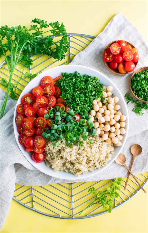 tomato-quinoa-salad-recipe-vegan-and-gluten-free image