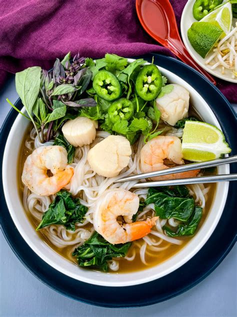 seafood-pho-noodle-soup-with-shrimp-video-stay image