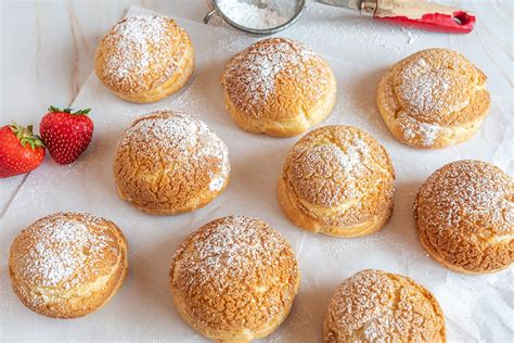 how-to-make-choux-au-craquelin-vanilla-cream-puffs image