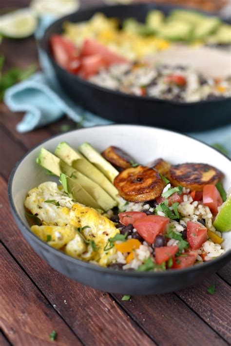 gallo-pinto-costa-rican-rice-and-beans-breakfast-bowl image