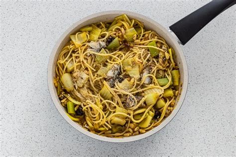 pasta-con-le-sarde-a-traditional-sicilian-pasta-dish image