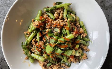 hot-and-sour-turkey-and-green-bean-stir-fry image