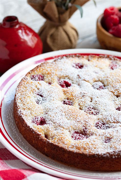 raspberry-almond-buttermilk-cake-italian-food image