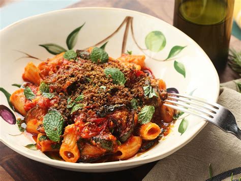 zucchini-and-roasted-tomatoes-with-pasta-and-dried image
