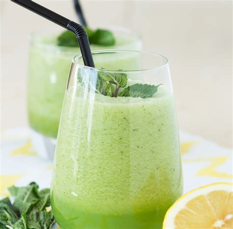 6-sweet-honeydew-juice-benefits-plus-smoothie image