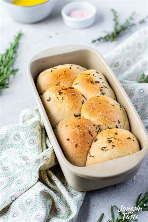 easy-herb-bubble-bread-rolls-jonesin-for-taste image