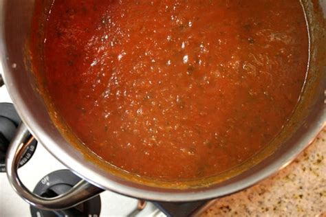 moms-spaghetti-sauce-recipe-girl image