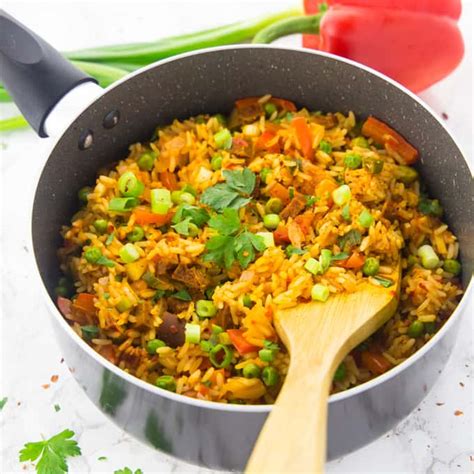 one-pot-vegetable-rice-with-bell-pepper-and-peas image