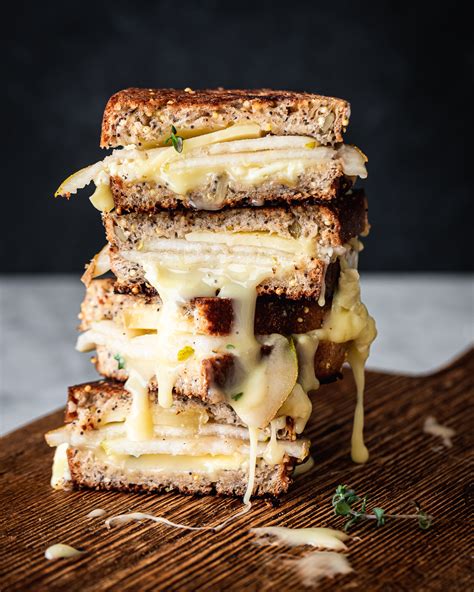 brie-pear-grilled-cheese-sandwich-le image