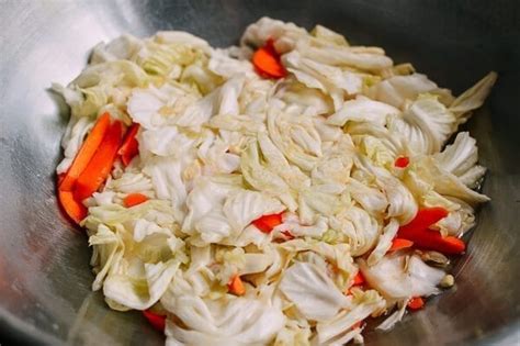 asian-pickled-cabbage-restaurant-appetizer-the image