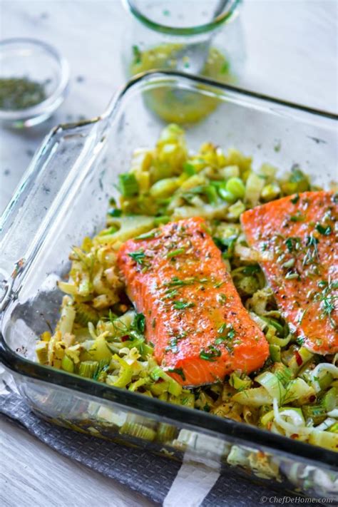 baked-lemon-salmon-with-fennel image