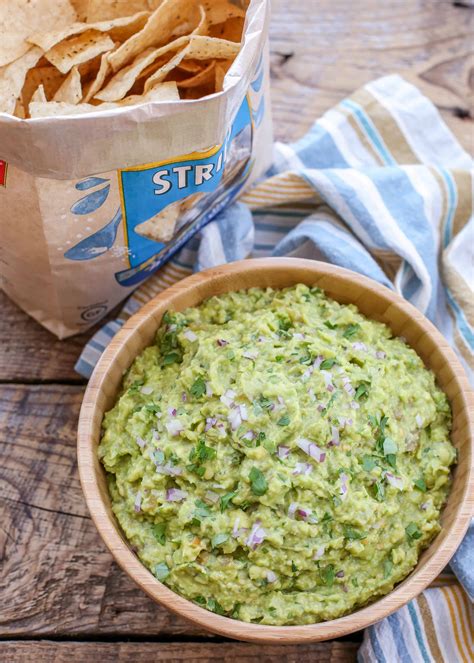 green-chile-guacamole-barefeet-in-the-kitchen image
