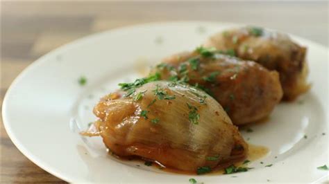 stuffed-onions-recipe-the-cooking-foodie image