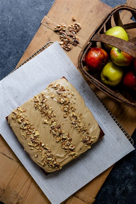applesauce-cake-with-caramel-frosting-wyse-guide image