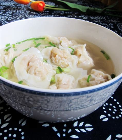 wonton-noodle-soup-china-yummy-food image
