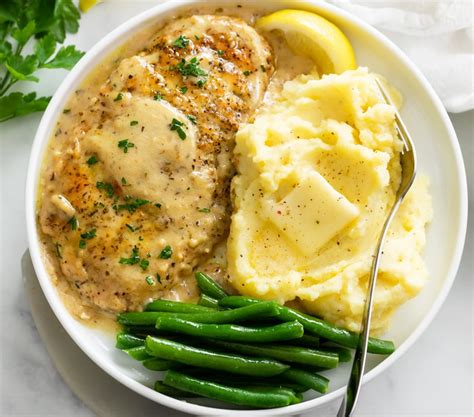 chicken-in-white-wine-sauce-the-cozy-cook image