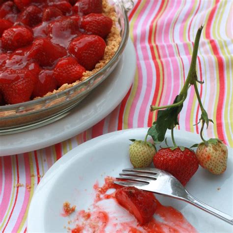 fresh-strawberry-glace-pie-teaspoon-of-spice image