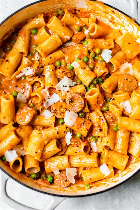 italian-chicken-sausage-pasta-the-almond-eater image
