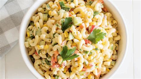 easy-picnic-pasta-salad-with-creamy-dressing-ctv image