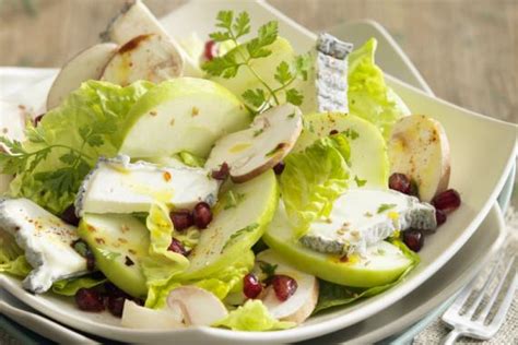 easy-mushroom-salad-with-apple-and-goats-cheese image