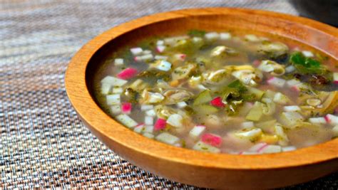 fresh-summer-clam-soup-eat-north image