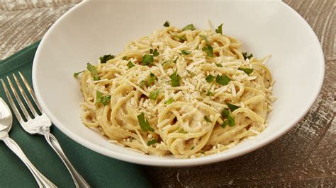 one-pot-garlic-parmesan-pasta-recipe-pillsburycom image
