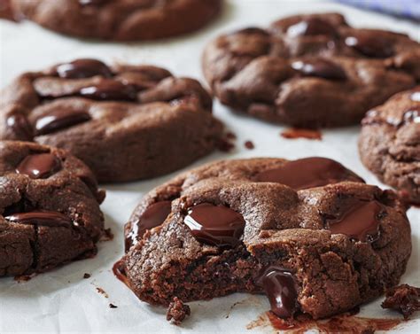 recipe-ghirardelli-dark-chocolate-cookies-that-the-disney image