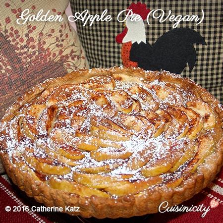 golden-apple-pie-vegan-cuisinicity image