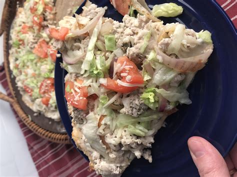 salad-topped-pizza-meal-planning-mommies image