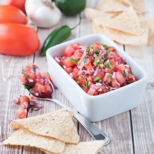 pico-de-gallo-salsa-fresca-recipe-photos-food image