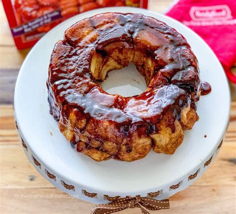monkey-bread-quick-easy-just-5-minutes-the image