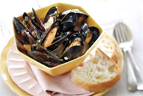 mussels-in-harissa-broth-canadian-living image