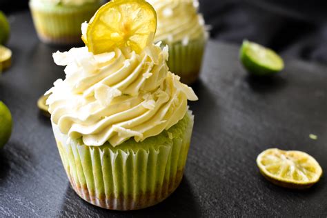 the-best-key-lime-pie-cupcakes-ever-social image