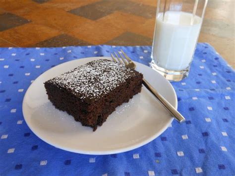 super-awesome-chocolate-cake-food-network image
