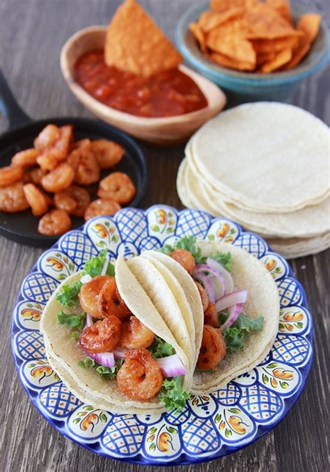 shrimp-street-tacos-recipe-cooking-with image