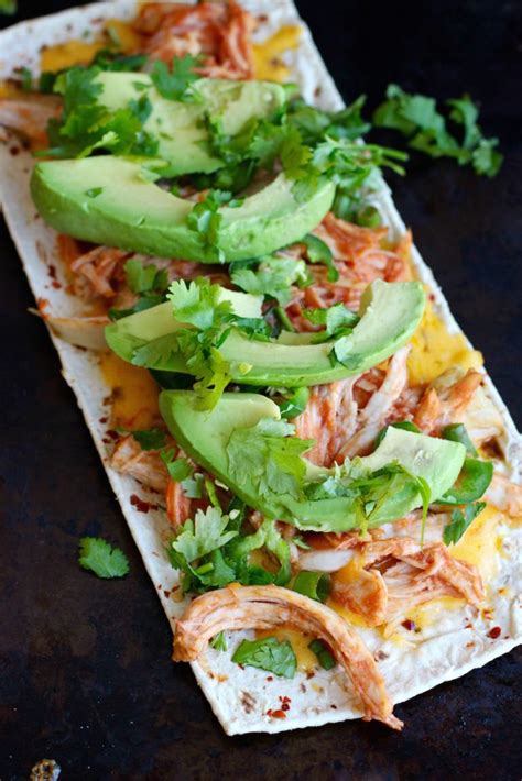 chicken-and-avocado-pizza-my-colombian image