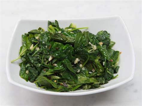 sauteed-spinach-recipe-patti-labelle-cooking-channel image