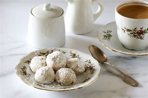 buttery-mexican-wedding-cookies-with-the-spruce-eats image
