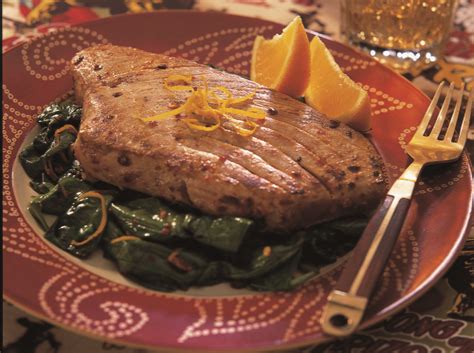 pan-seared-tuna-steaks-on-spinach-a-la-baja image