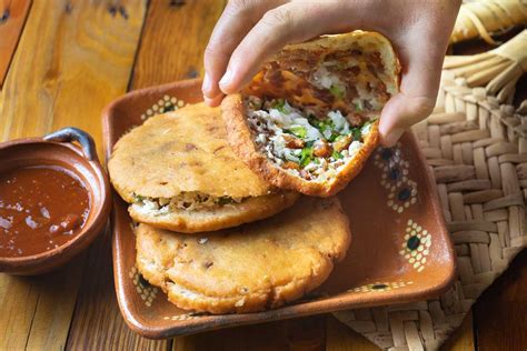 gorditas-mexicos-stuffed-puffed-up-pastry image