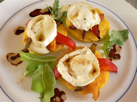 polenta-rounds-with-warm-goat-cheese image