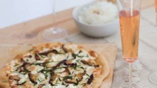 shiitake-and-chanterelle-pizzas-with-goat-cheese image