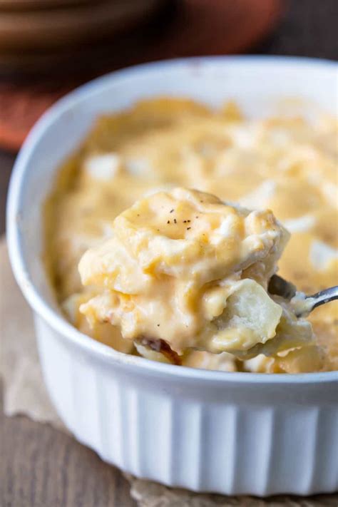 cream-cheese-scalloped-potatoes-i-heart-eating image